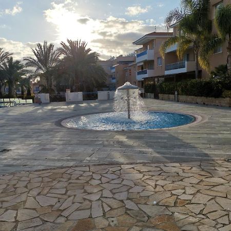 Iris Village, Near Kings Avenue Mall - By Imh Travel & Tours Paphos ภายนอก รูปภาพ