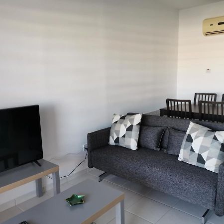 Iris Village, Near Kings Avenue Mall - By Imh Travel & Tours Paphos ภายนอก รูปภาพ