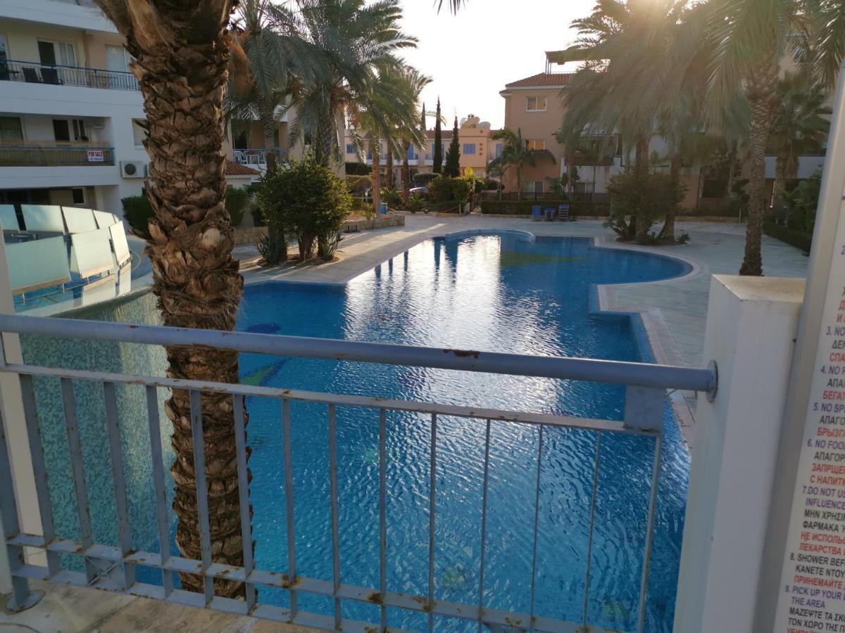 Iris Village, Near Kings Avenue Mall - By Imh Travel & Tours Paphos ภายนอก รูปภาพ