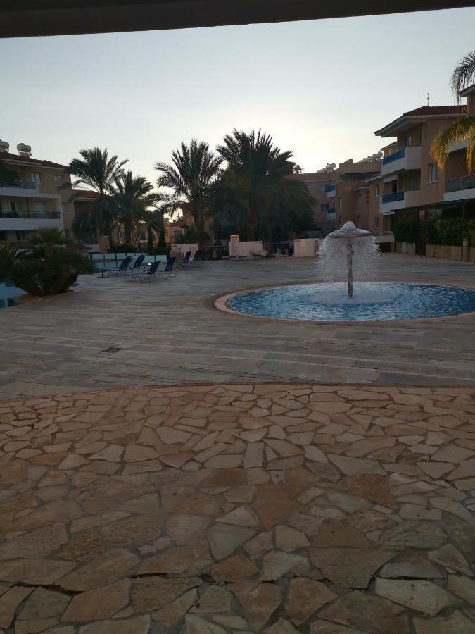 Iris Village, Near Kings Avenue Mall - By Imh Travel & Tours Paphos ภายนอก รูปภาพ