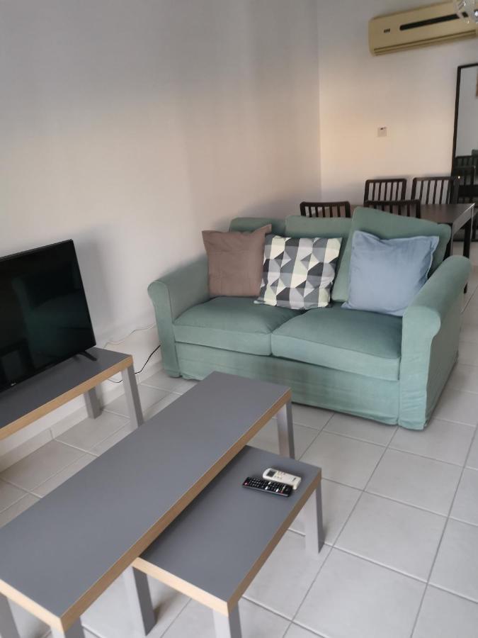 Iris Village, Near Kings Avenue Mall - By Imh Travel & Tours Paphos ภายนอก รูปภาพ