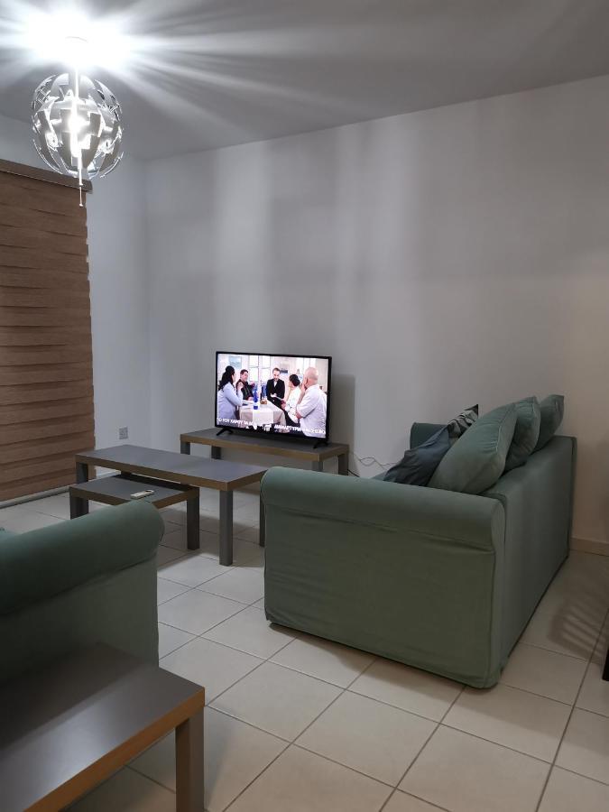 Iris Village, Near Kings Avenue Mall - By Imh Travel & Tours Paphos ภายนอก รูปภาพ