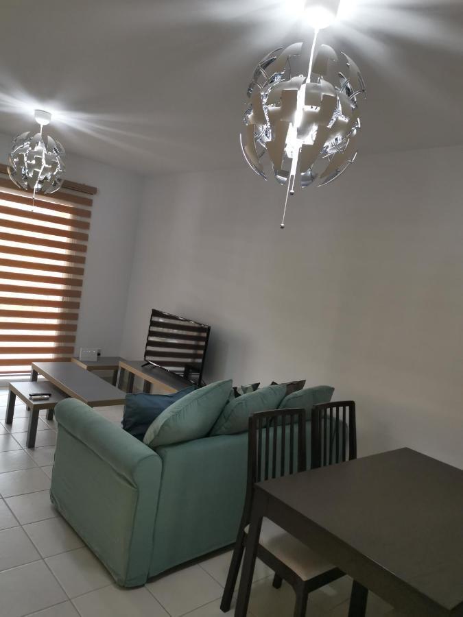 Iris Village, Near Kings Avenue Mall - By Imh Travel & Tours Paphos ภายนอก รูปภาพ