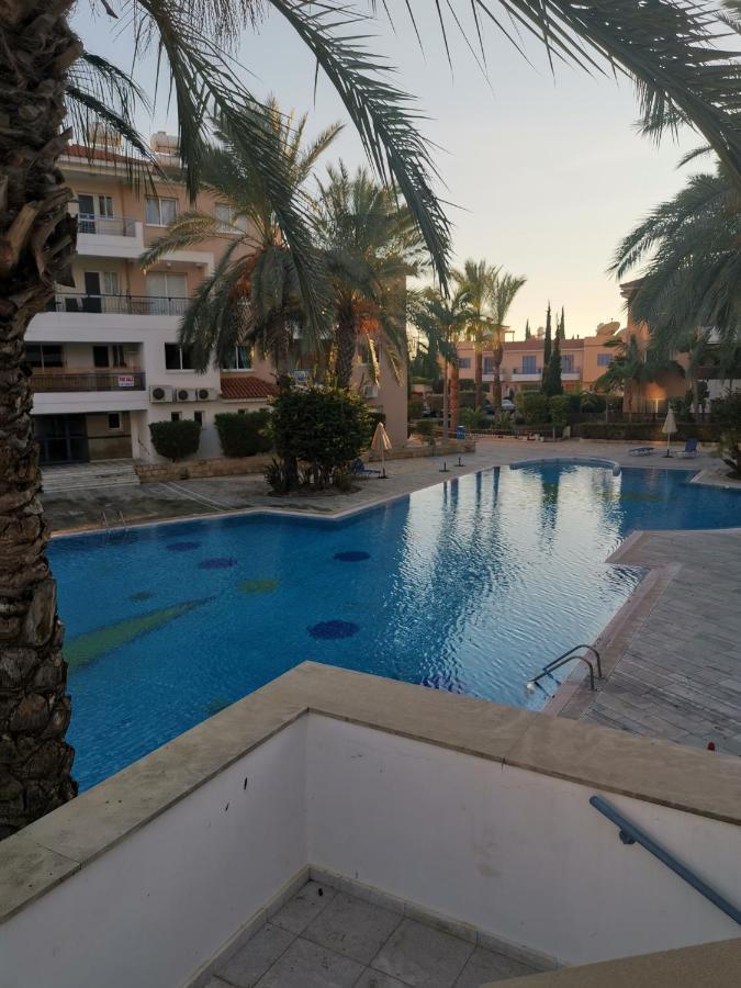 Iris Village, Near Kings Avenue Mall - By Imh Travel & Tours Paphos ภายนอก รูปภาพ