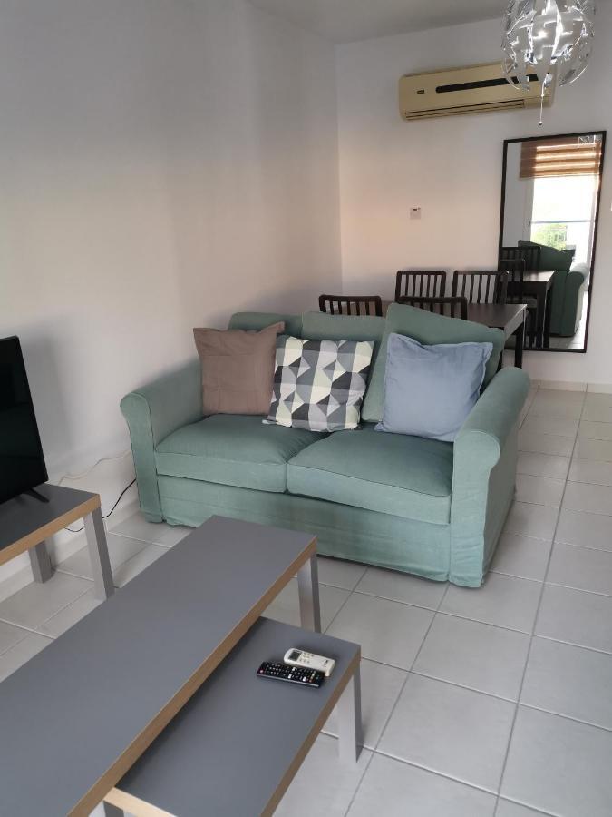 Iris Village, Near Kings Avenue Mall - By Imh Travel & Tours Paphos ภายนอก รูปภาพ